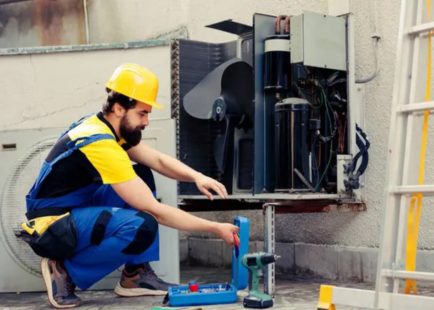 Optimizing Chiller AC Efficiency in Dubai's Hot Climate: Compressor Maintenance